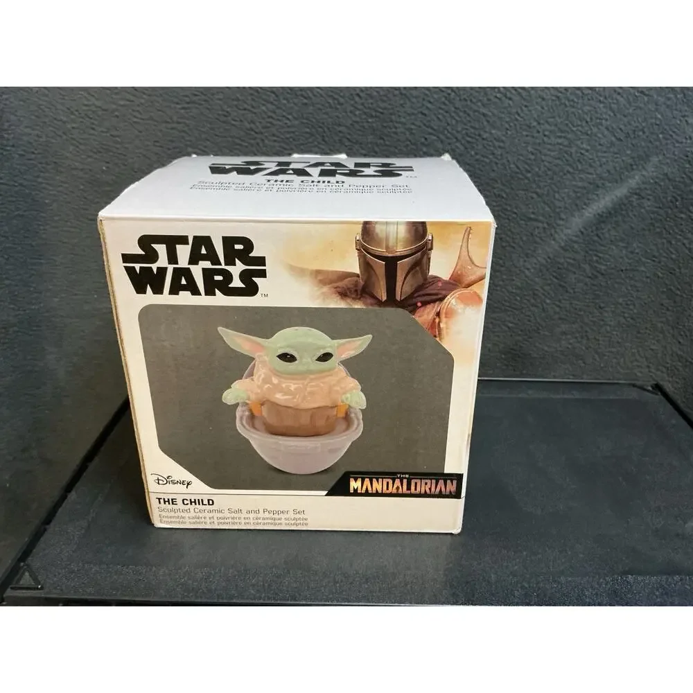 Star Wars Mandalorian Grogu The Child Salt & Pepper Shakers Baby Yoda Disney NIB